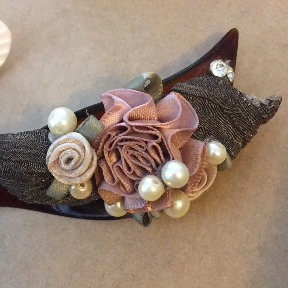 vintage Lucite hair barrettes pick  france clip